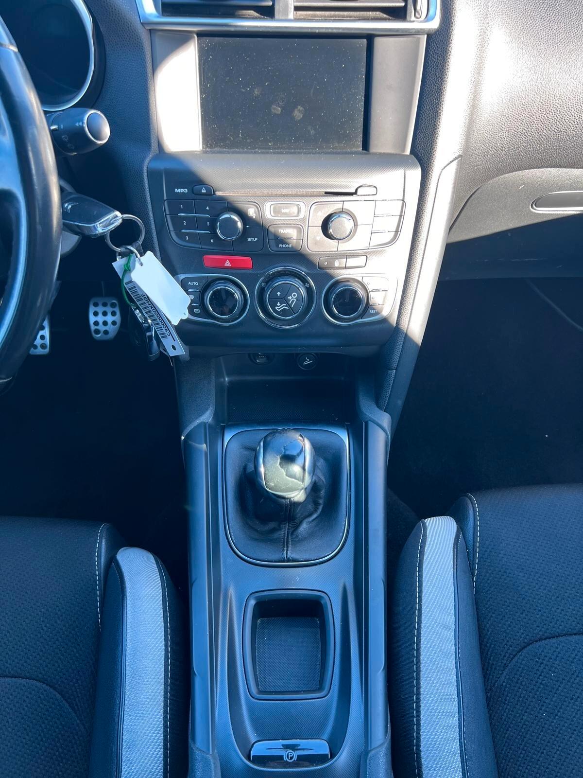 Ds DS4 4 BlueHDi 120 S&S Business