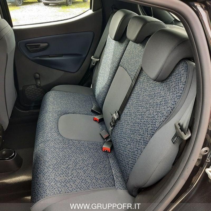 Lancia Ypsilon 1.0 FireFly 5 porte S&S Hybrid Oro