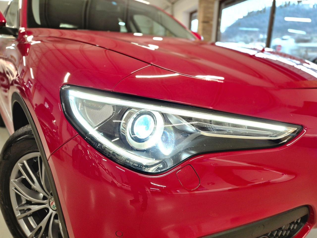 Alfa Romeo Stelvio 2.2 Turbodiesel 210 CV AT8 Q4 Super