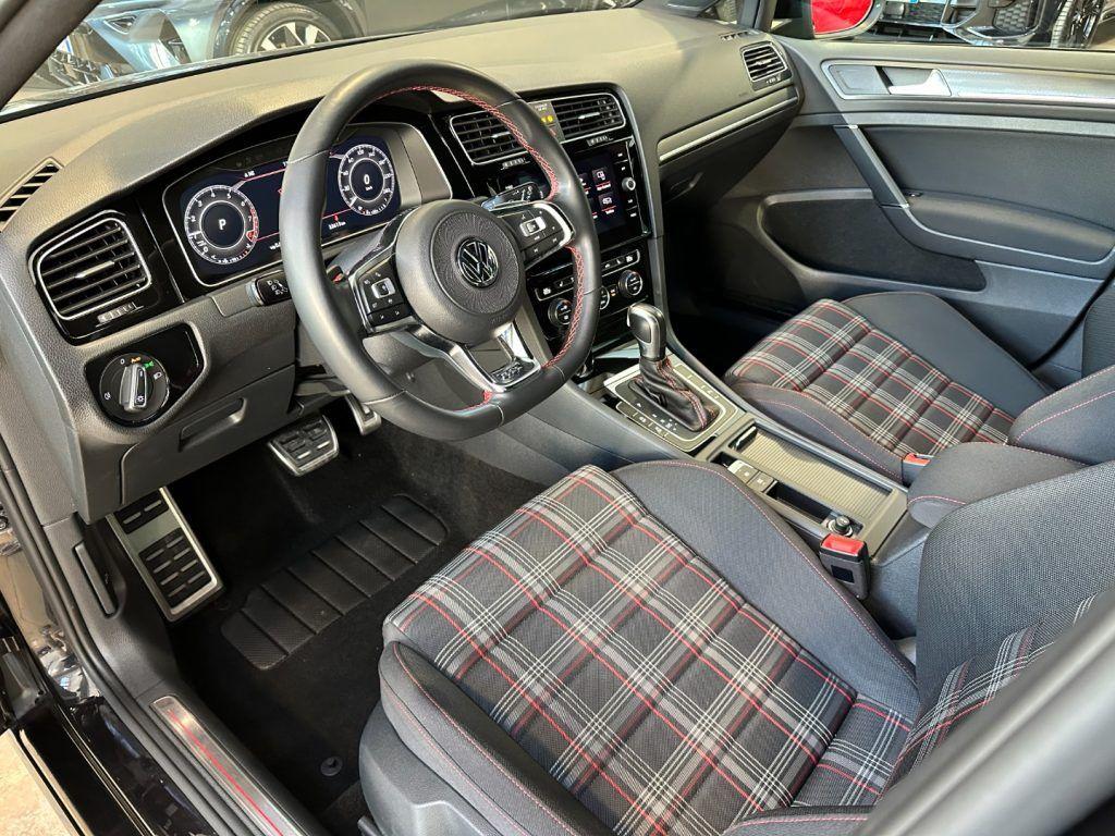 Volkswagen Golf GTI Performance 2.0 245 CV TSI DSG - 18"- Navi - ACC