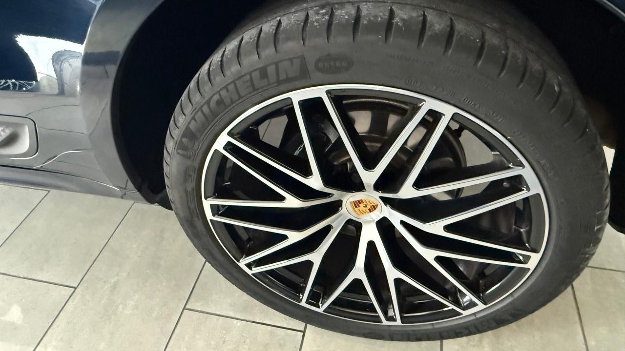 Porsche Macan 2.0 RESTYLING TETTO