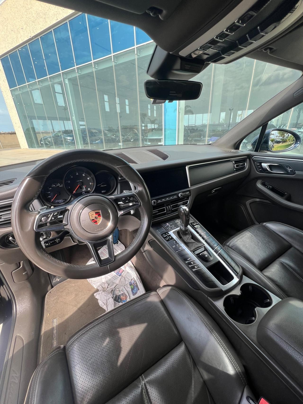 Porsche Macan 2.0 245cv pdk - possibilità noleggio no scoring