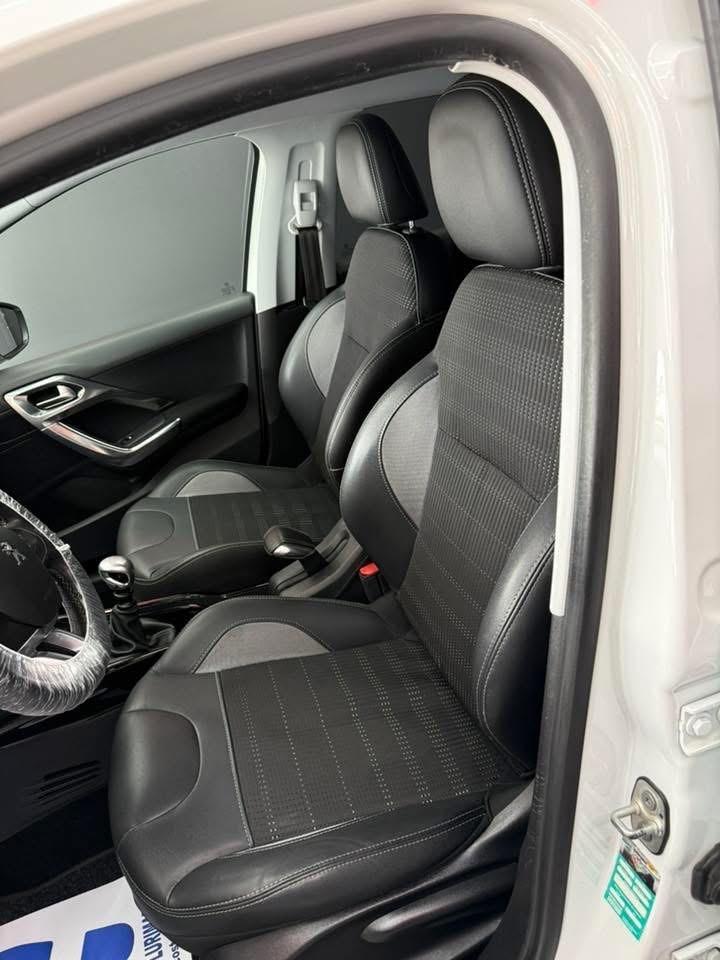 Peugeot 2008 BlueHDi 120 CV Crossway 2017