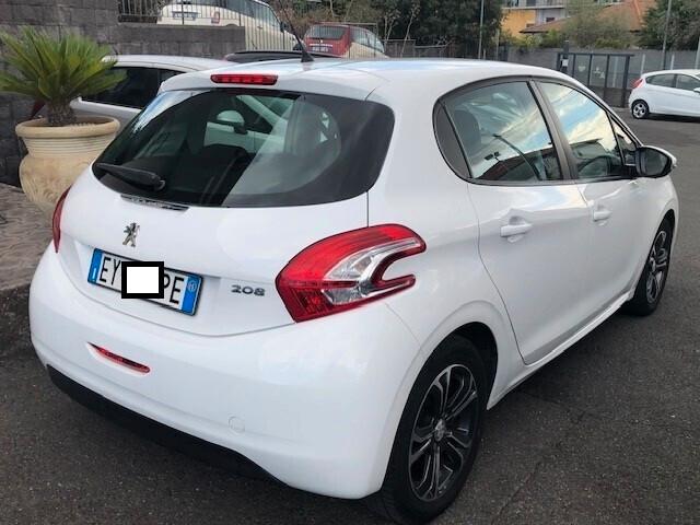 Peugeot 208 1.4 HDi 68 CV 5 porte Allure 2015