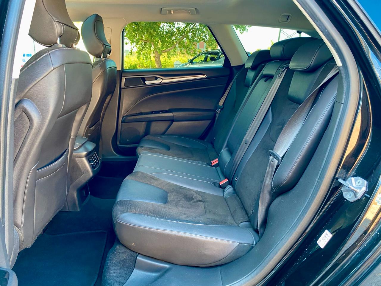 Ford Mondeo SW 2.0 tdci Titanium s Powershift 180cv