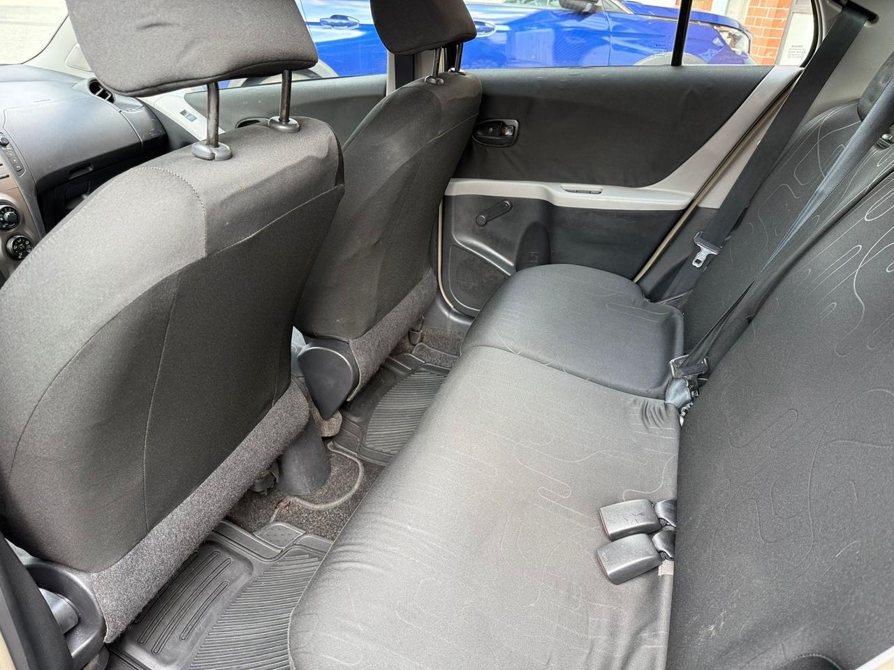 Toyota Yaris 1.0 5 porte Now