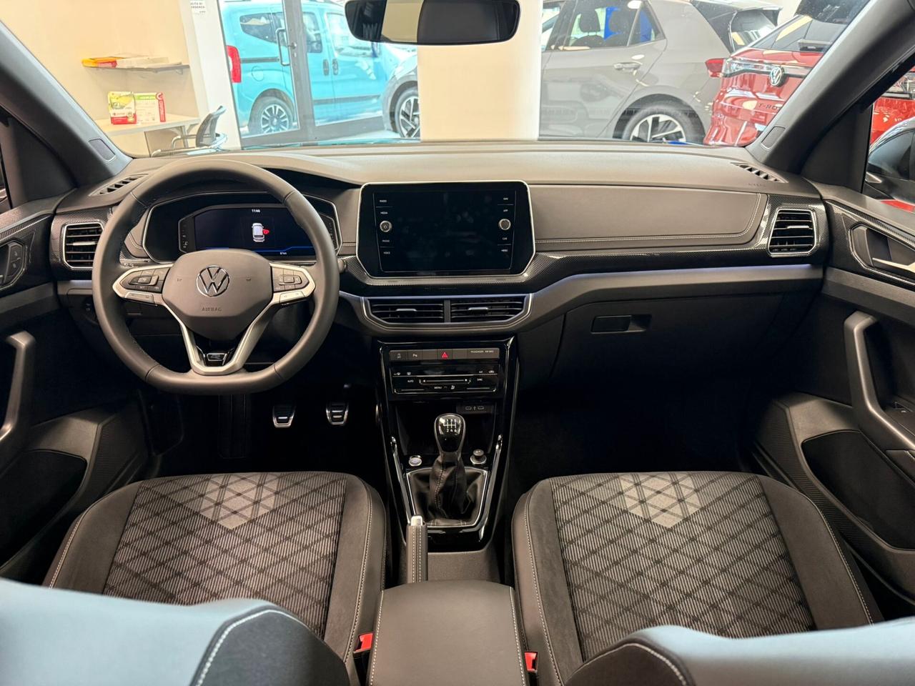 VOLKSWAGEN T-CROSS 1,0 TSI 115 CV R-LINE MY26 MAN 5P