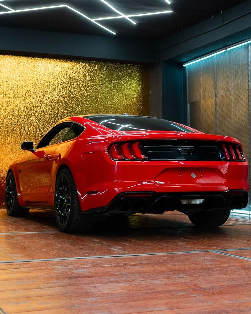 Ford Mustang Fastback 5.0 V8 TiVCT aut. GT