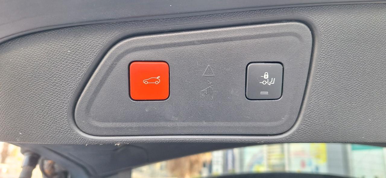 Peugeot 3008 1.2 BENZINA Turbo 130 CV Allure