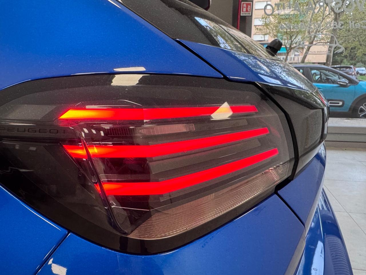 Peugeot 208 PureTech 100 Stop&Start 5 porte Allure