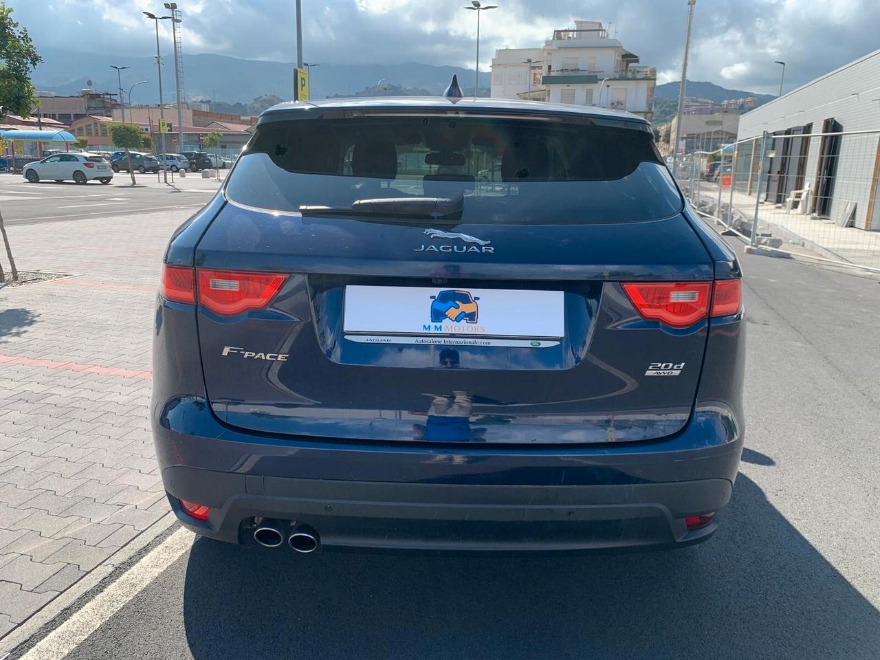 Jaguar F-Pace 2.0 D 180 CV AWD aut. R-Sport