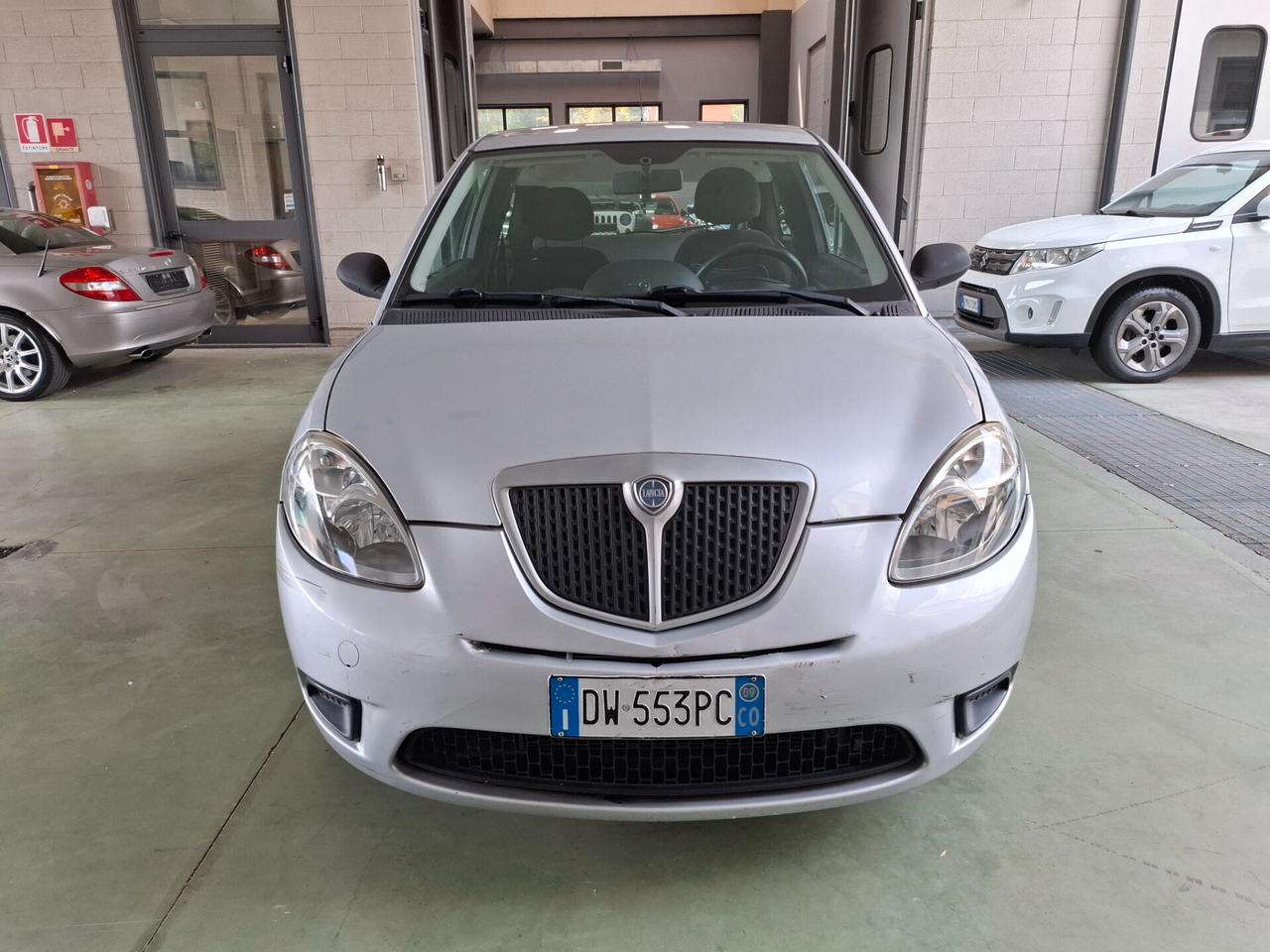 Lancia Ypsilon 1.2 Argento