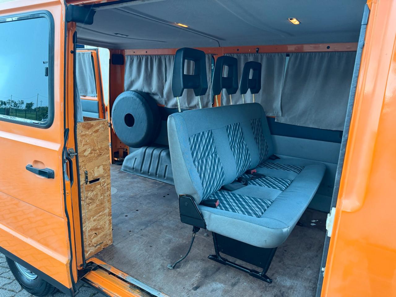 Mercedes MB 100D 2.4d 5Posti Storica