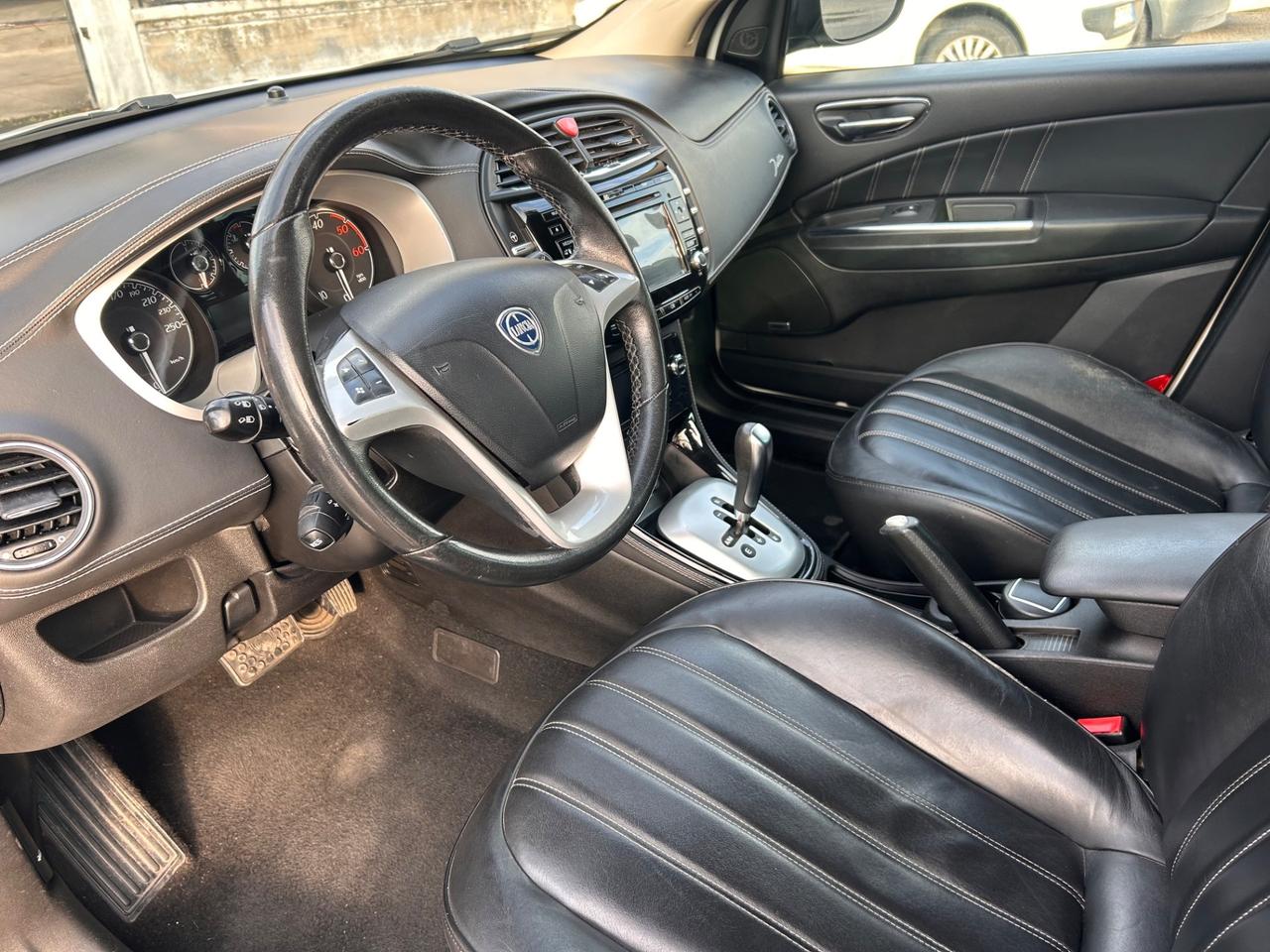 Lancia Delta 1600 cc multijet 16v automatica