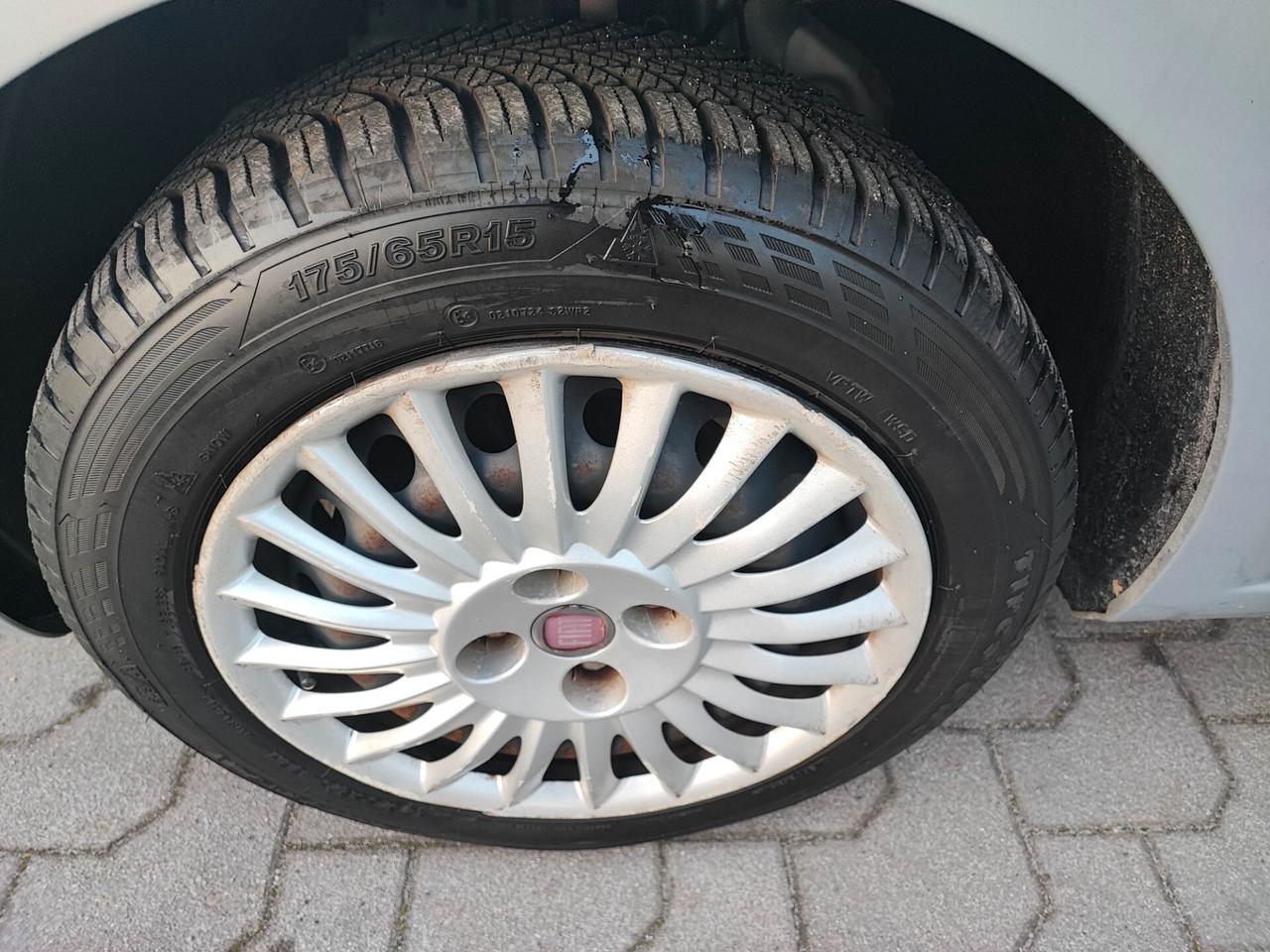 Fiat Grande Punto 1.2 5 porte uni-pro