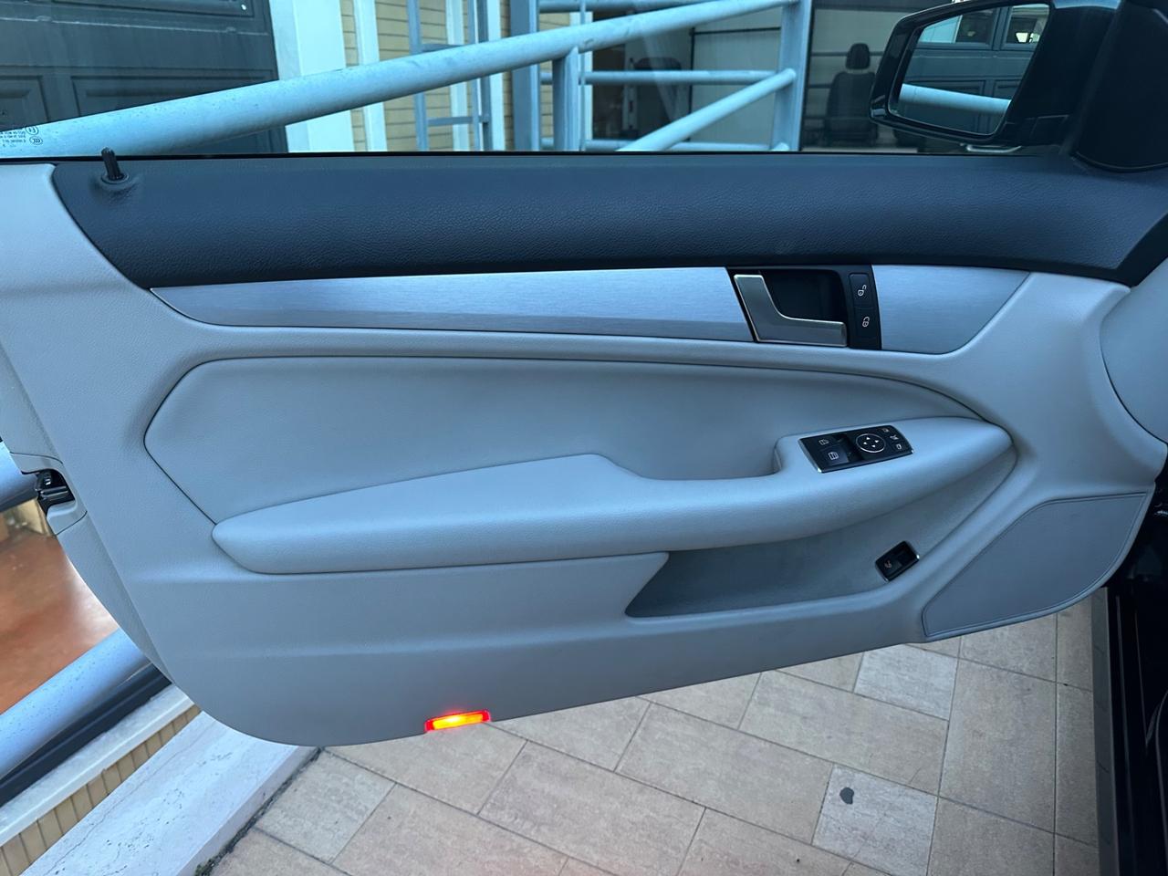 Mercedes-benz C 220 C 220 CDI Coupé Executive Automatic