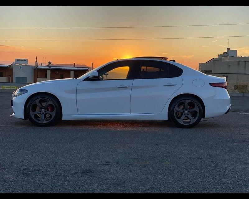 Alfa Romeo Giulia 2020 2.2 t Rosso Edizione 160cv auto