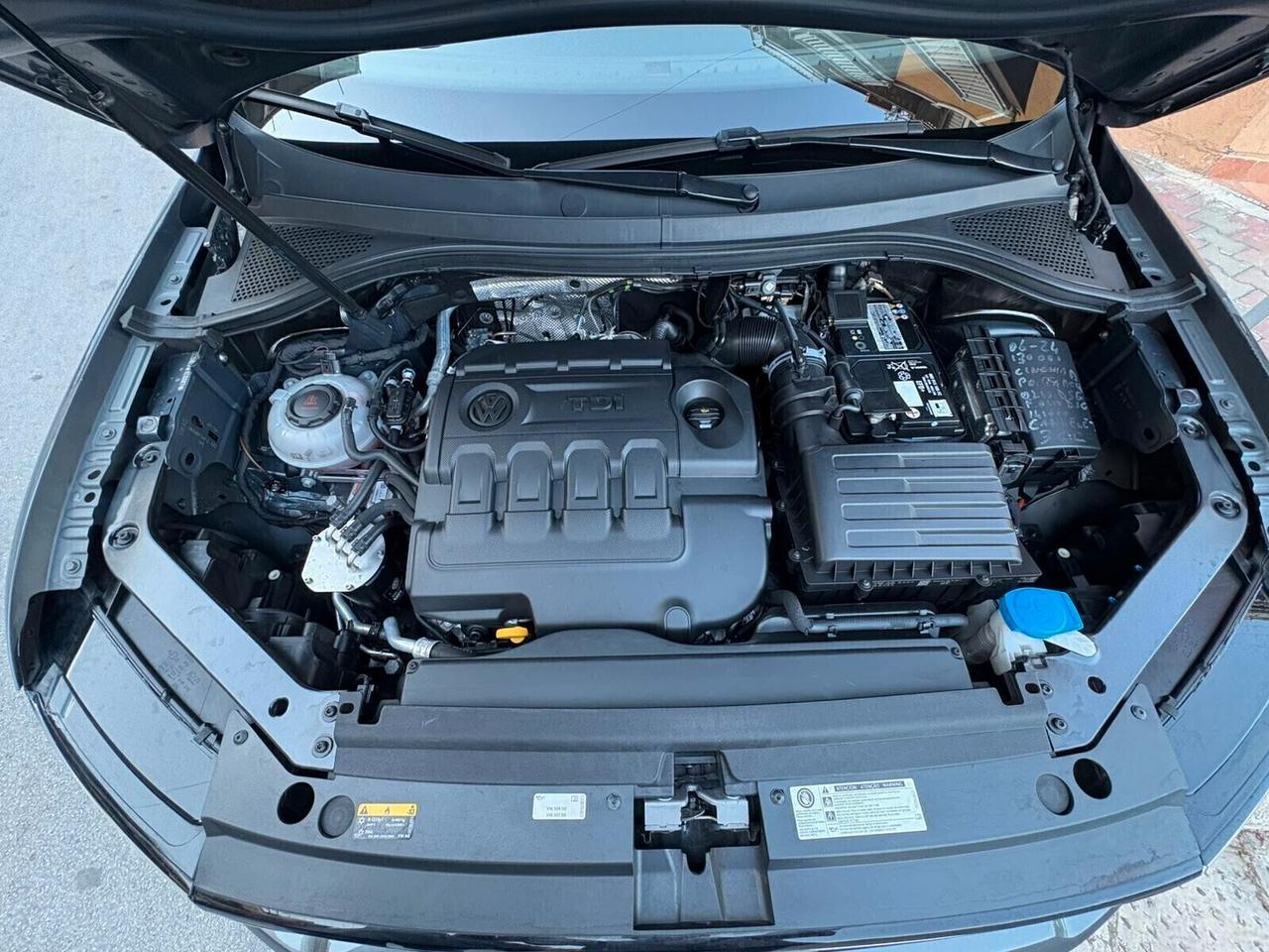 Volkswagen Tiguan 2.0 TDI SCR DSG Business BlueMotion Technology