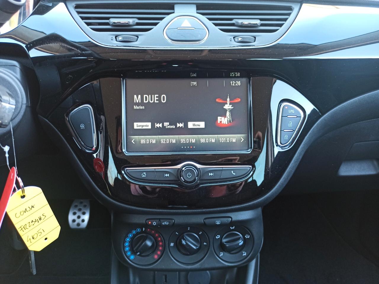 Opel Corsa 1.4 90CV GPL Tech 5 porte Black Edition