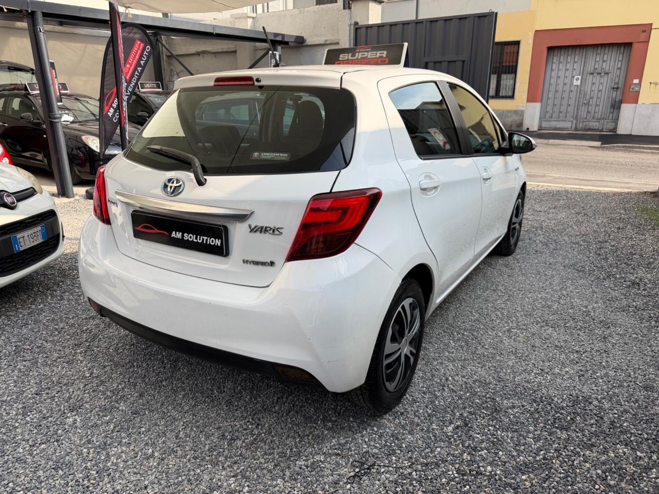 Toyota Yaris 1.5 Hybrid Neopatentati Euro 6