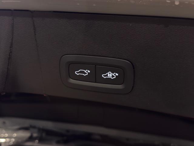 VOLVO XC40 B3 automatico