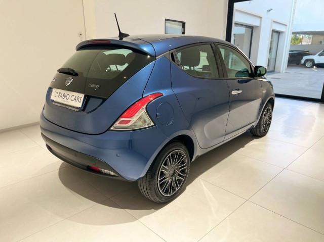 Lancia Ypsilon III 1.0 firefly hybrid Gold s&s 70cv