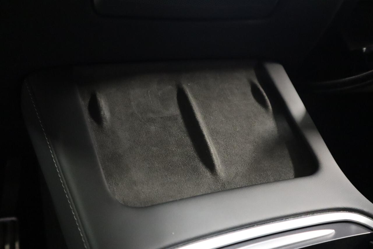Tesla Model Y 299CV - POMPA DI CALORE - CAMERA