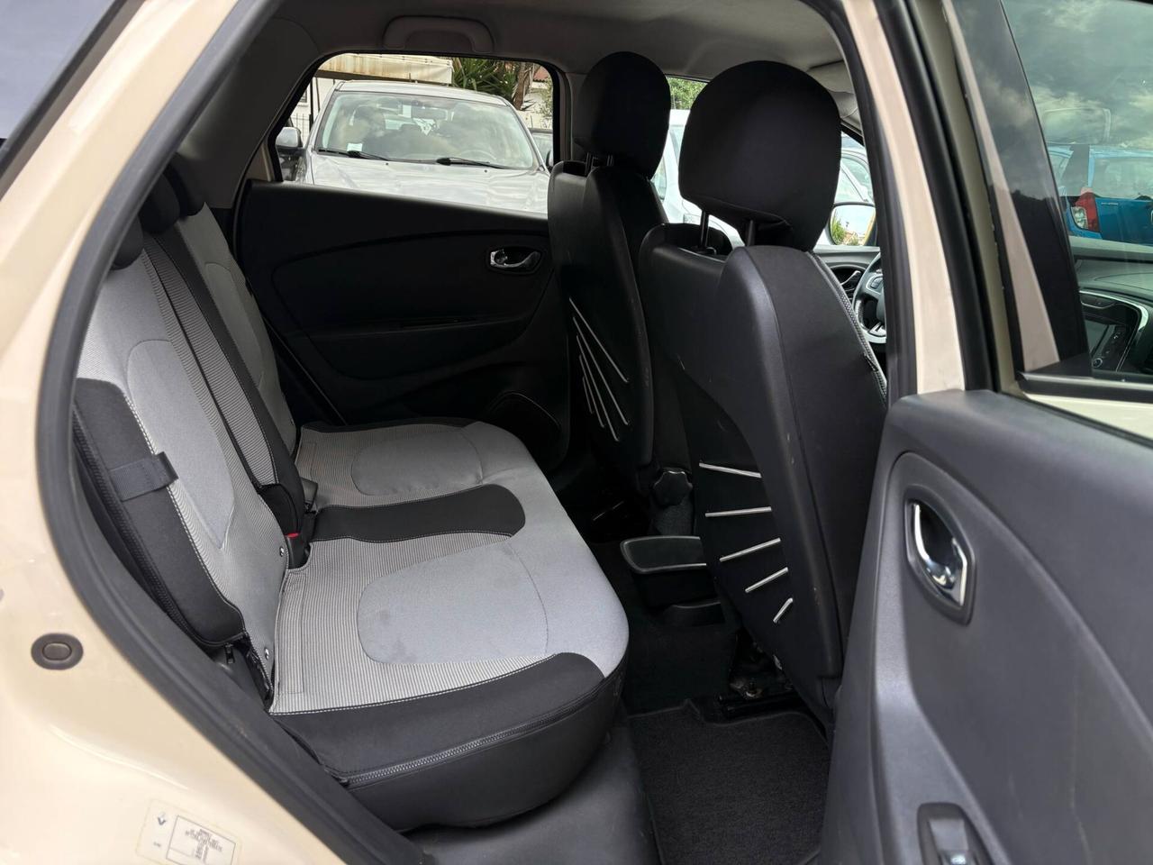 Renault Captur dCi 8V 90 CV Start&Stop Energy Intens EURO6
