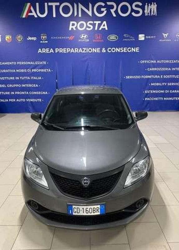 Lancia Ypsilon 1.0 firefly hybrid Silver s&s 70CV USATO GARANTITO