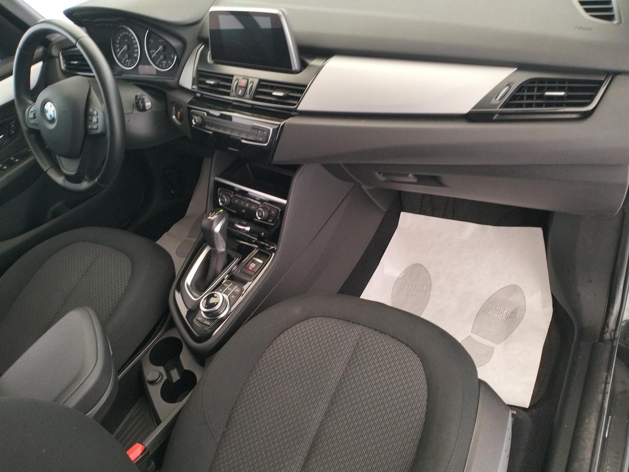 Bmw 2er Active Tourer 218d Advantage