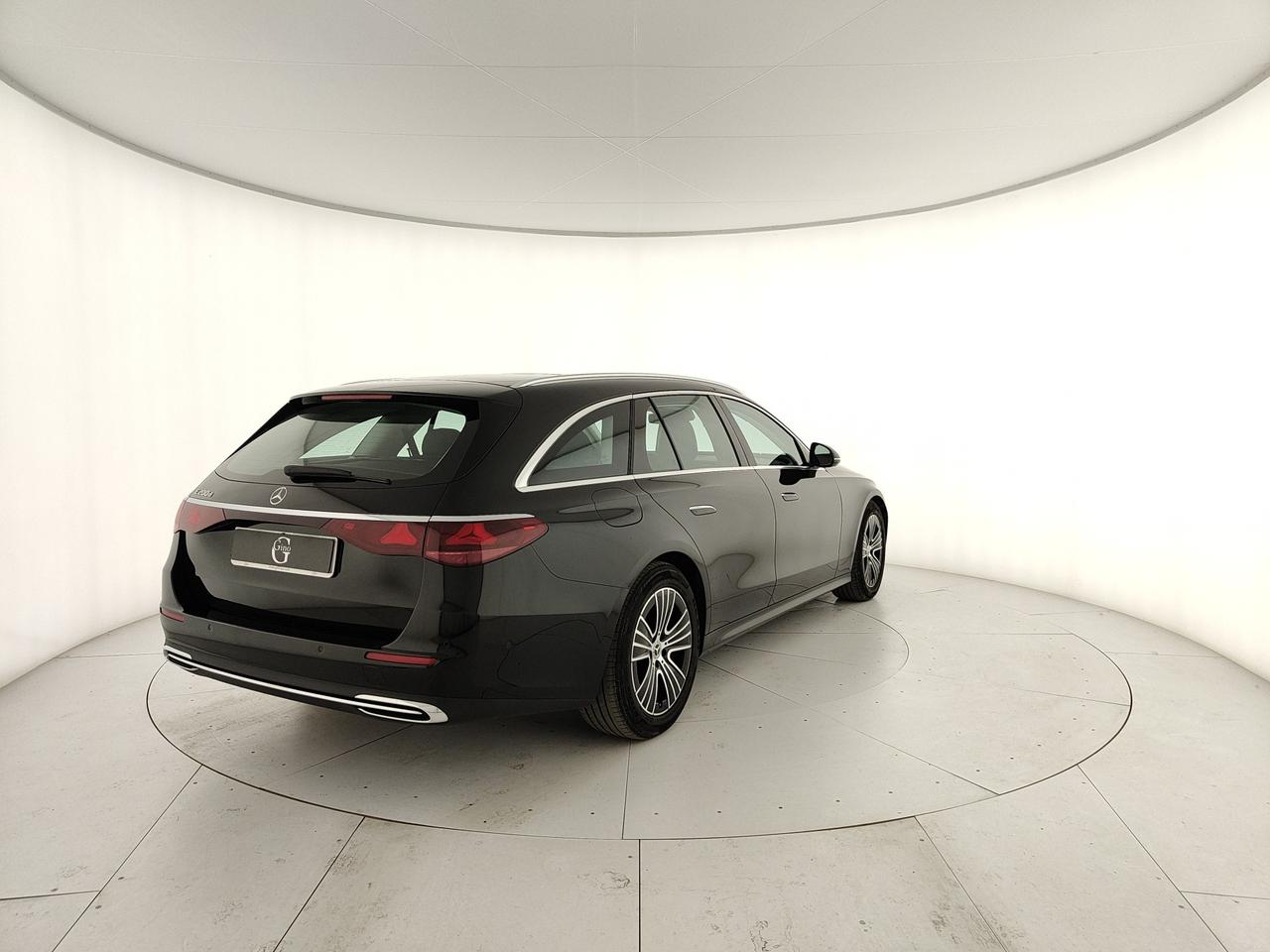 Mercedes-Benz E SW 200 d Advanced auto