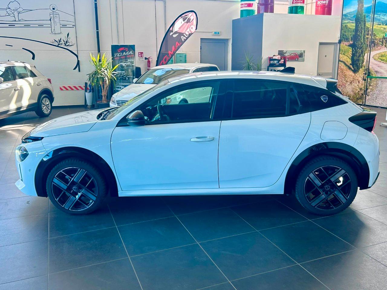 Lancia Ypsilon 1.2 mhev Edizione Cassina e-dct