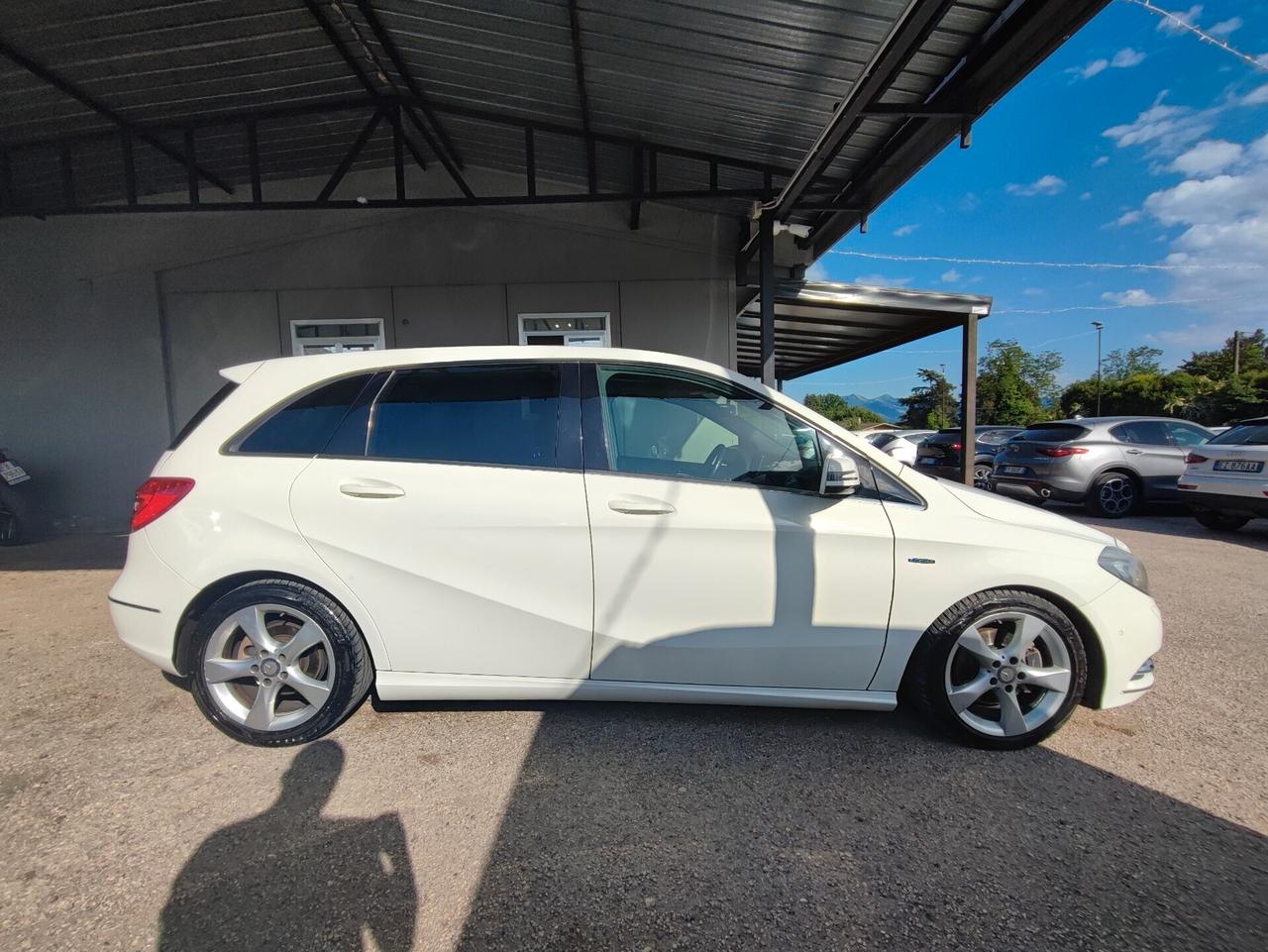 Mercedes-benz B 180 CDI BlueEFFICIENCY Premium