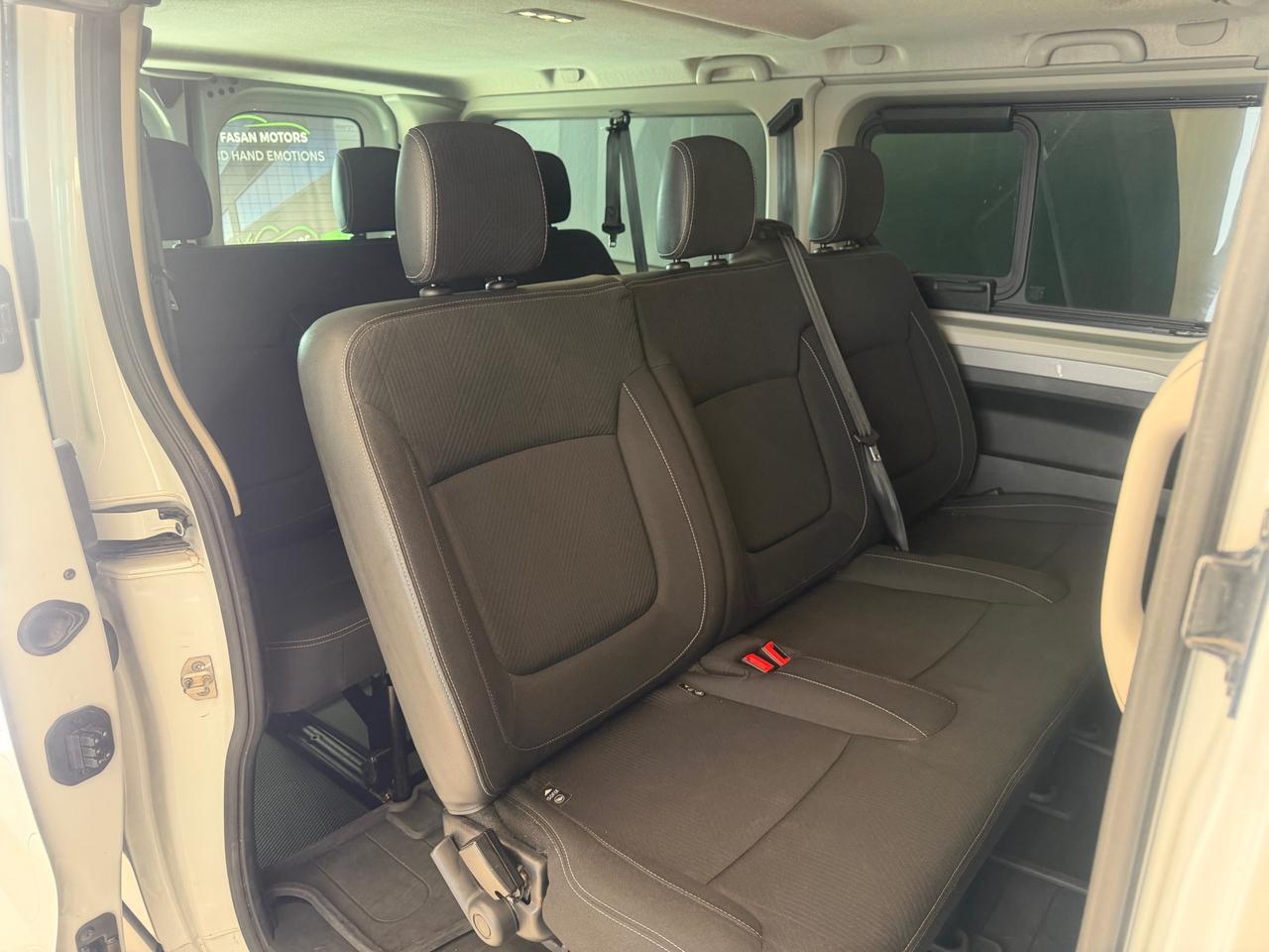 RENAULT Trafic 2.0 blue dci 110cv L2 Authentic
