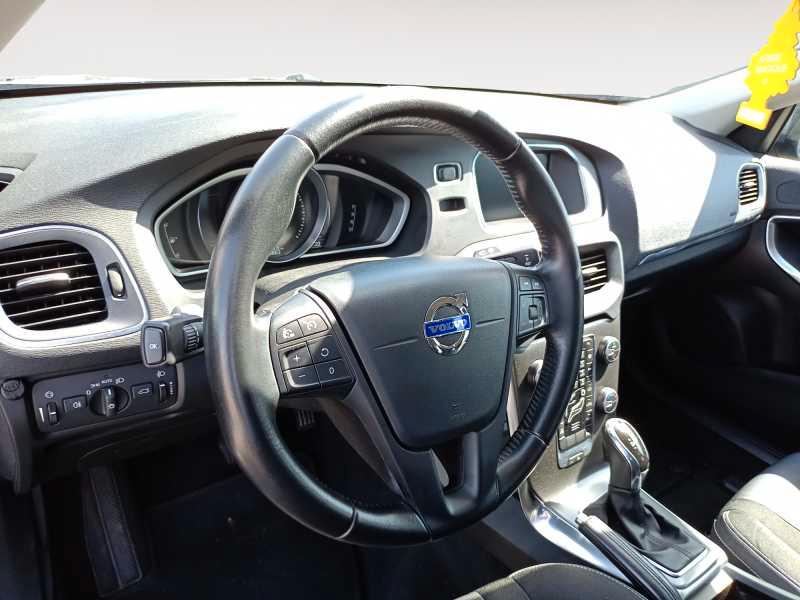 VOLVO V40 2.0 d2 Momentum geartronic my17