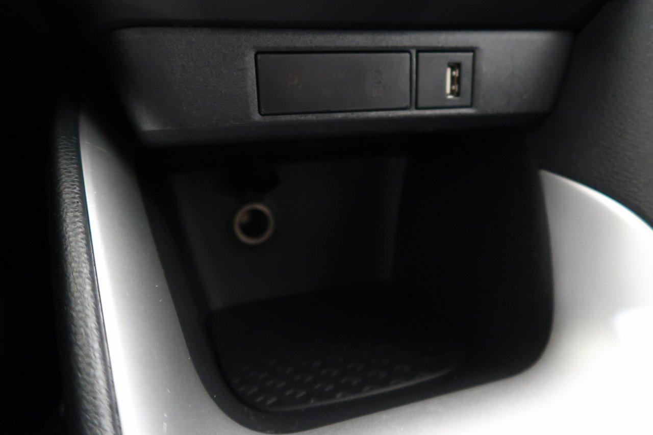 Toyota Yaris 1.5h Business # TELECAMERA # CAMBIO AUT #