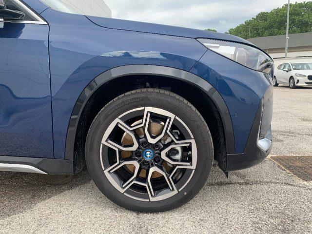 BMW iX1 xDrive 30 xLine