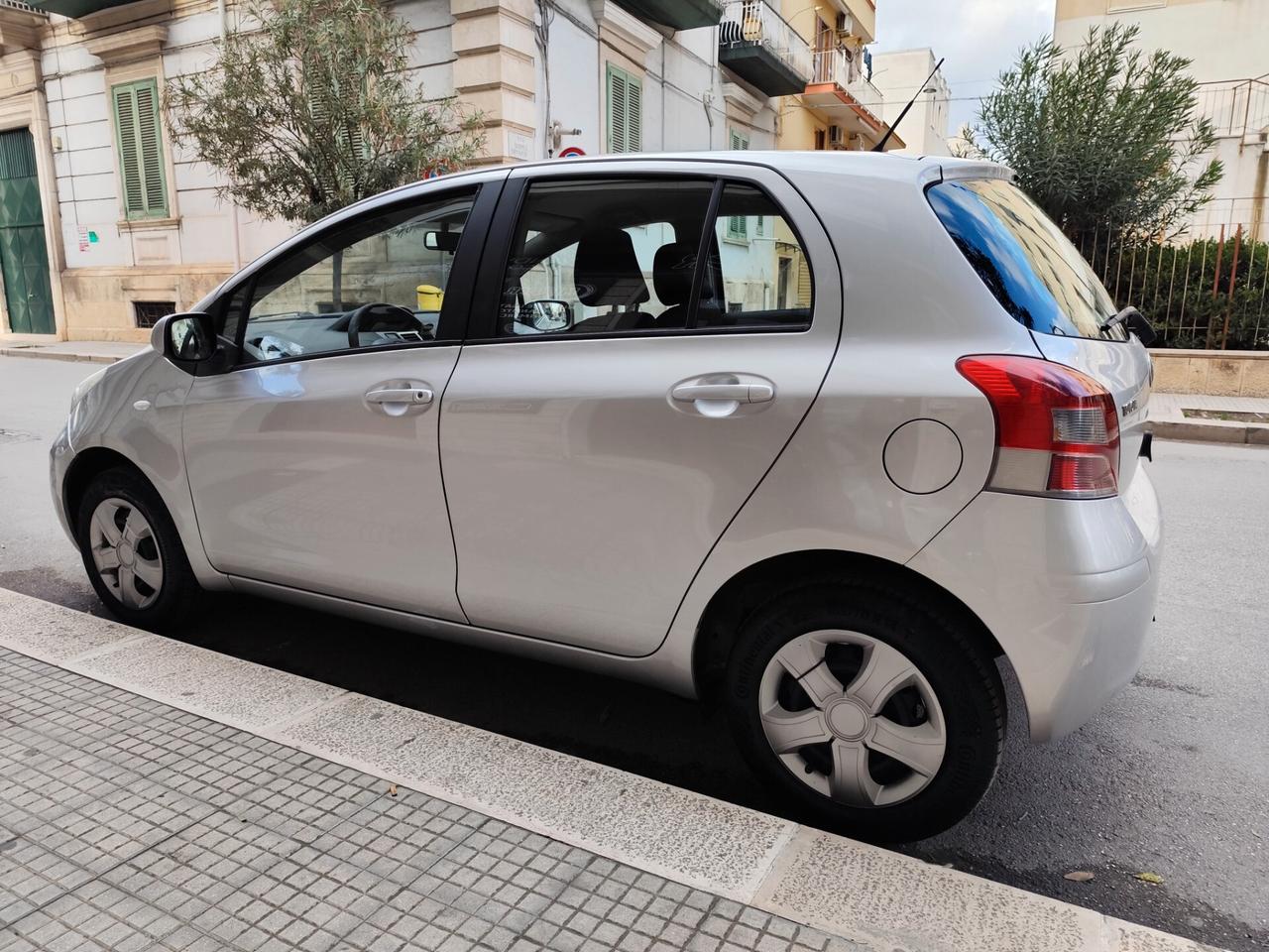 Toyota Yaris 1.0 BENZINA 70CV PERFETTA 5P