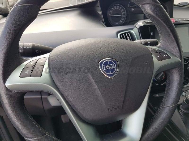 Lancia Ypsilon Ypsilon 1.0 firefly hybrid Platino s&s 70cv