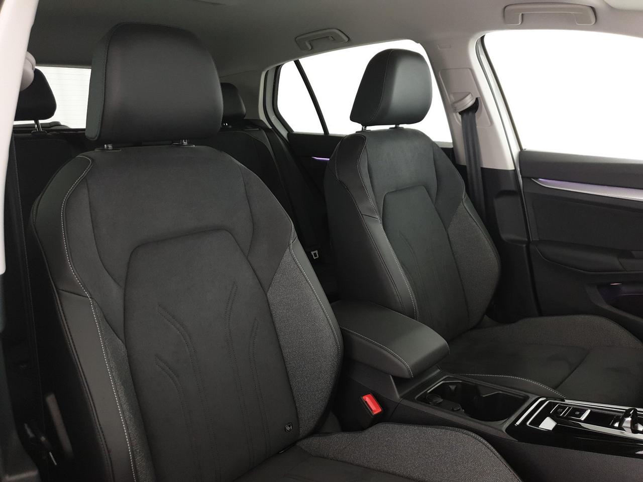 Volkswagen Golf 1.5 tsi ehybrid style 204cv dsg