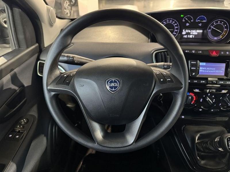 Lancia Ypsilon 1.0 FireFly 70cv Hybrid Silver