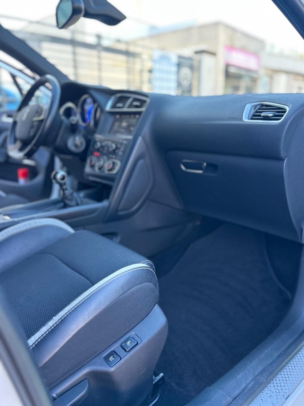 Ds DS4 4 1.6 e-HDi 115