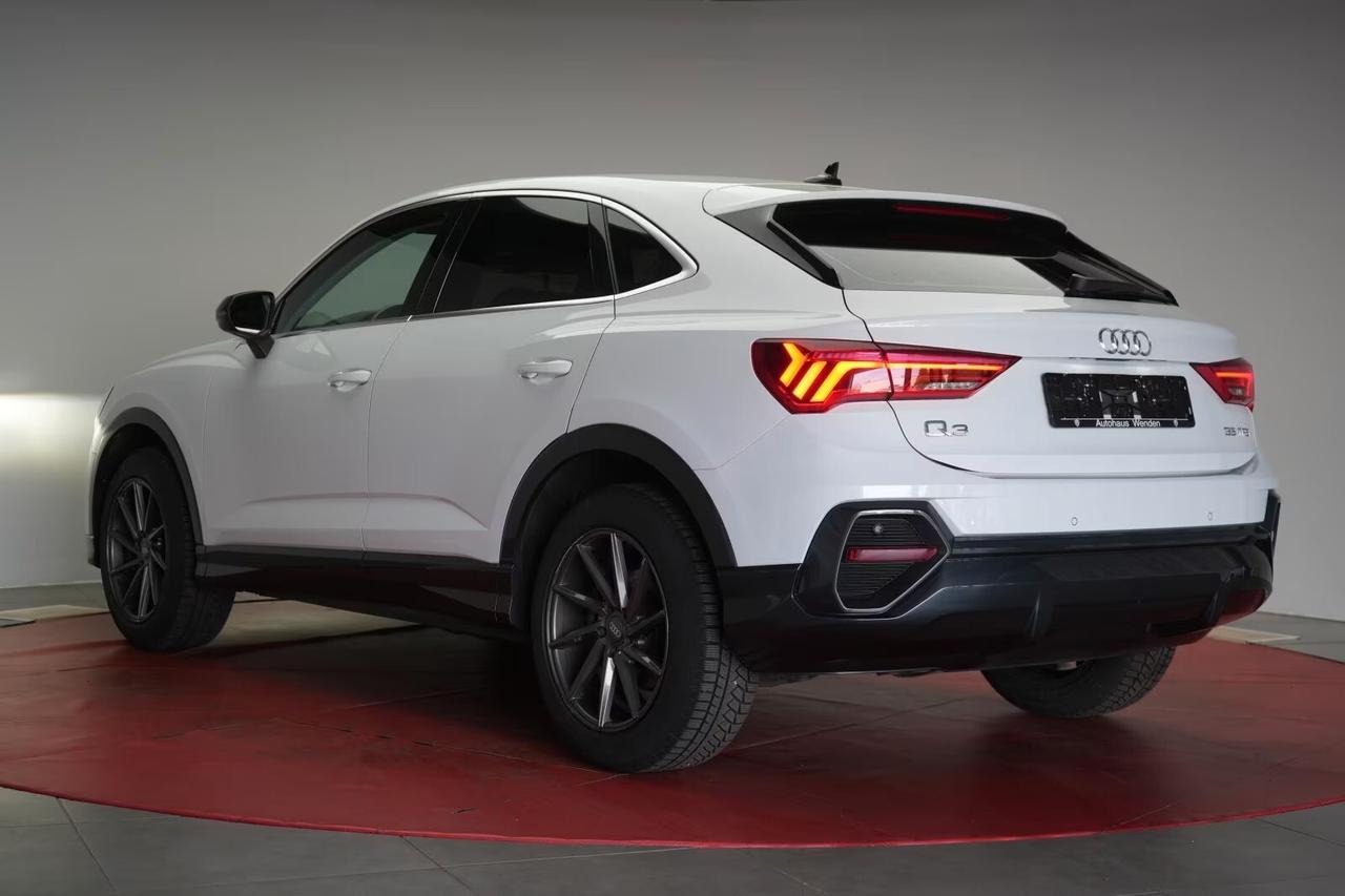 Audi Q3 35 TFSI Sportback S tronic CarPlay