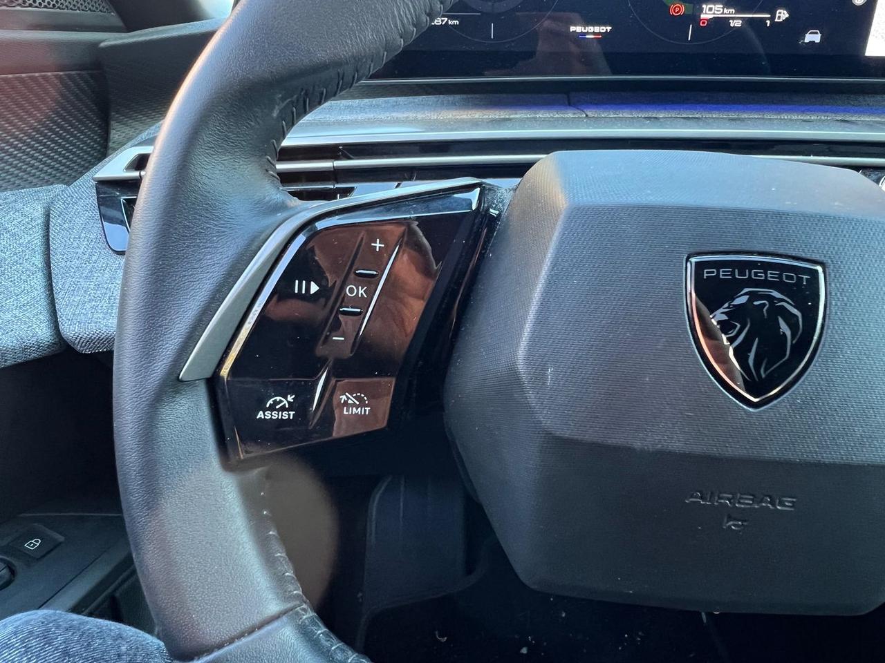 Peugeot 3008 Allure 1.2 136/145 MHEV #7449