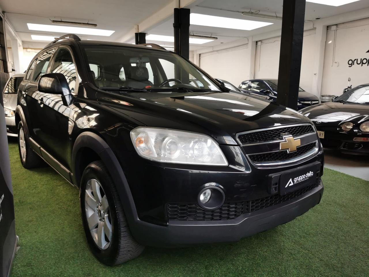 Chevrolet Captiva 2.4 2WD GPL 7 POSTI GARANZIA 12 MESI