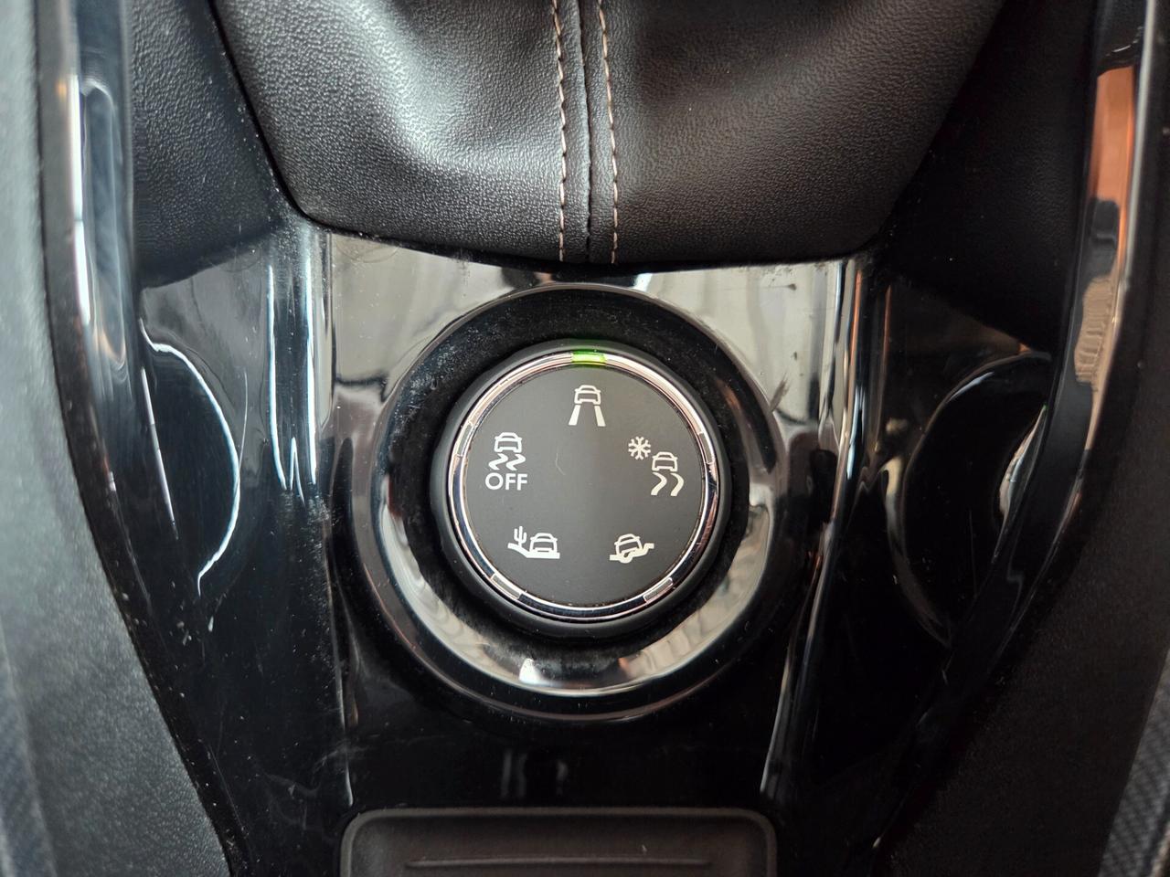 Peugeot 2008 1.6 e-HDi 115 CV Stop&Start Allure