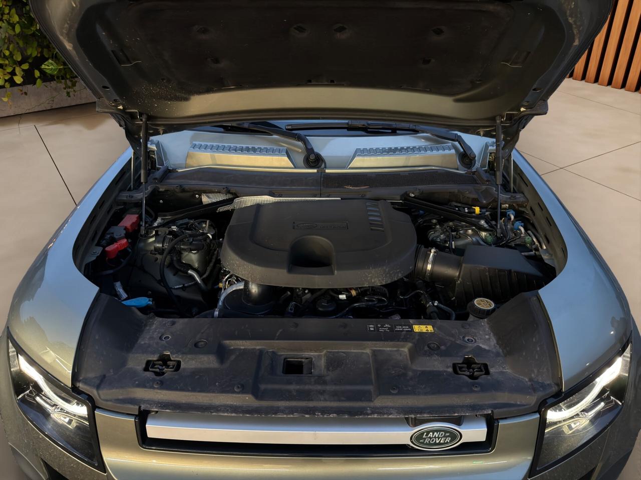 Land Rover Defender 90 3.0D I6 200 CV AWD Auto SE