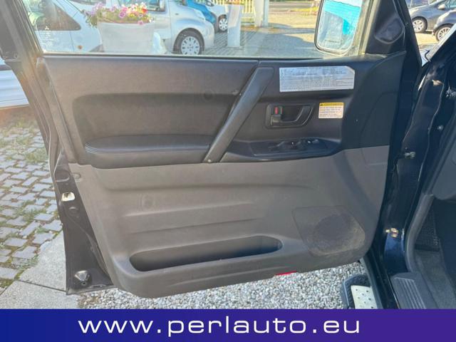 MITSUBISHI Pajero 3.2 16V DI-D 5p