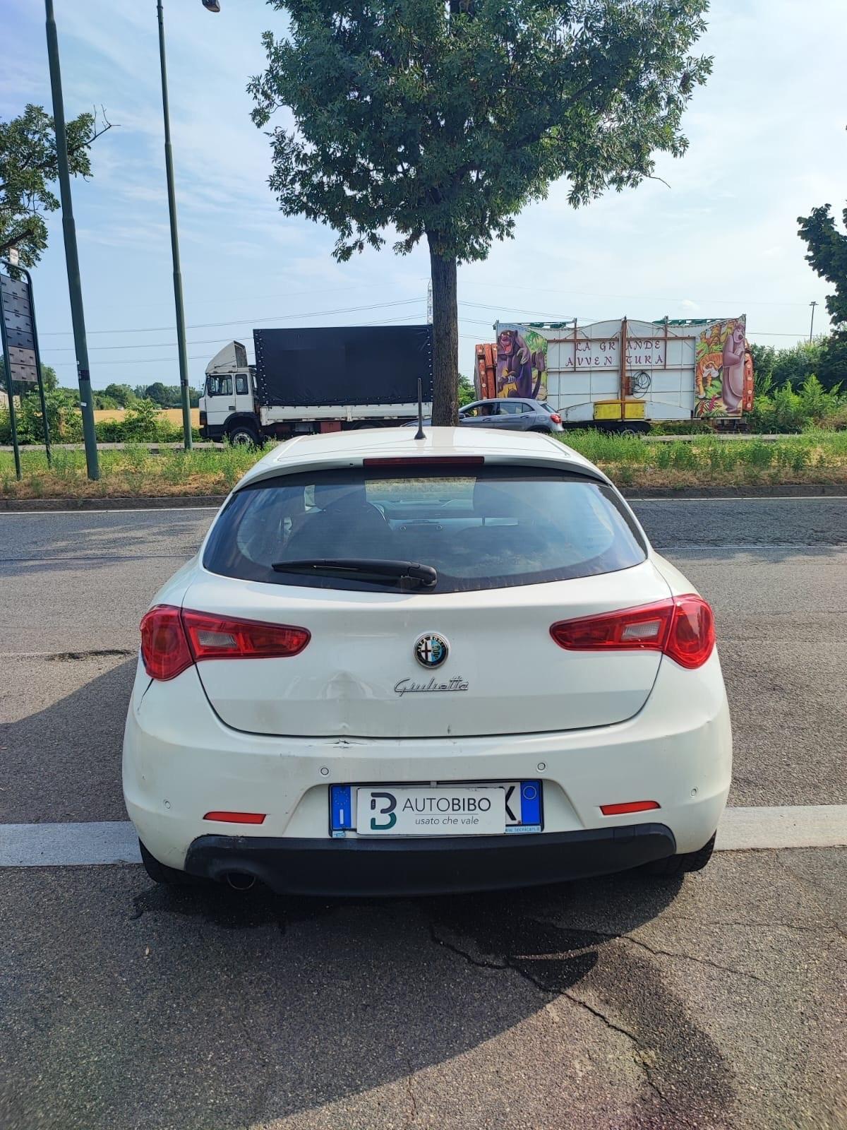 Alfa Romeo Giulietta 1.6 JTDm-2 105 CV Distinctive