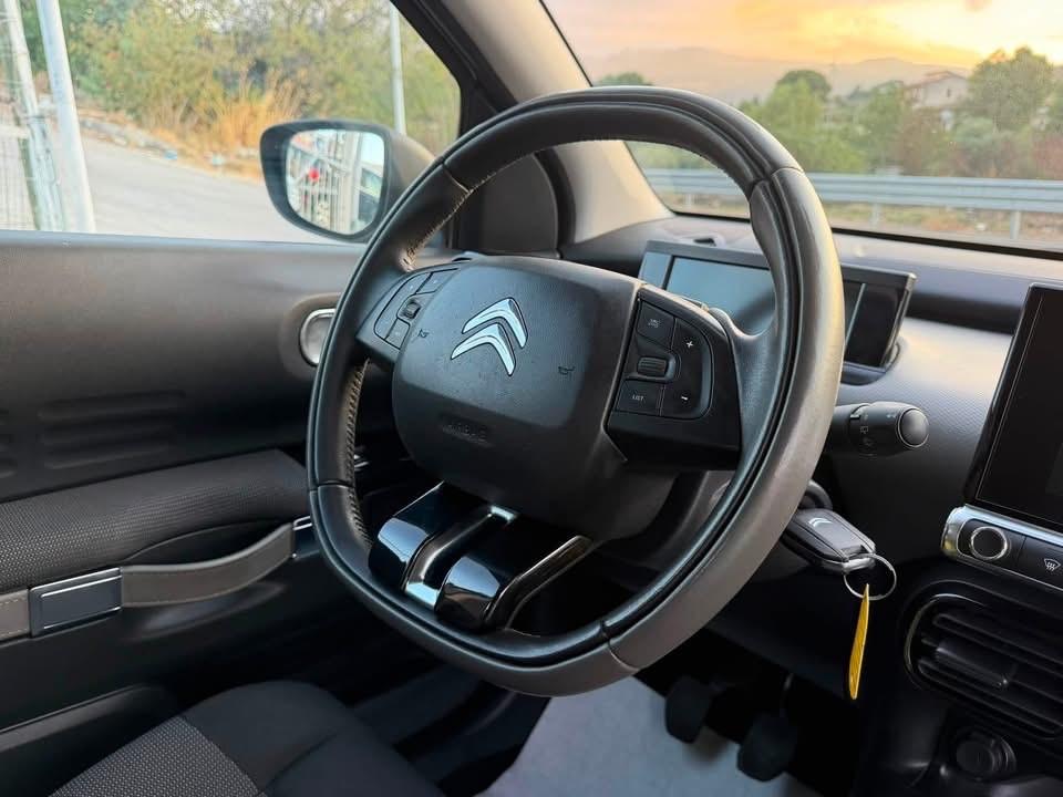 Citroen C4 Cactus 1.2 benzina 82 Shine
